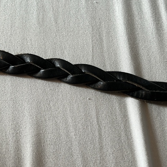 Roots genuine leather belt - Picture 6 of 6